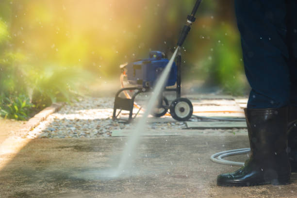 Best Sidewalk and Walkway Cleaning  in Wchester, IN